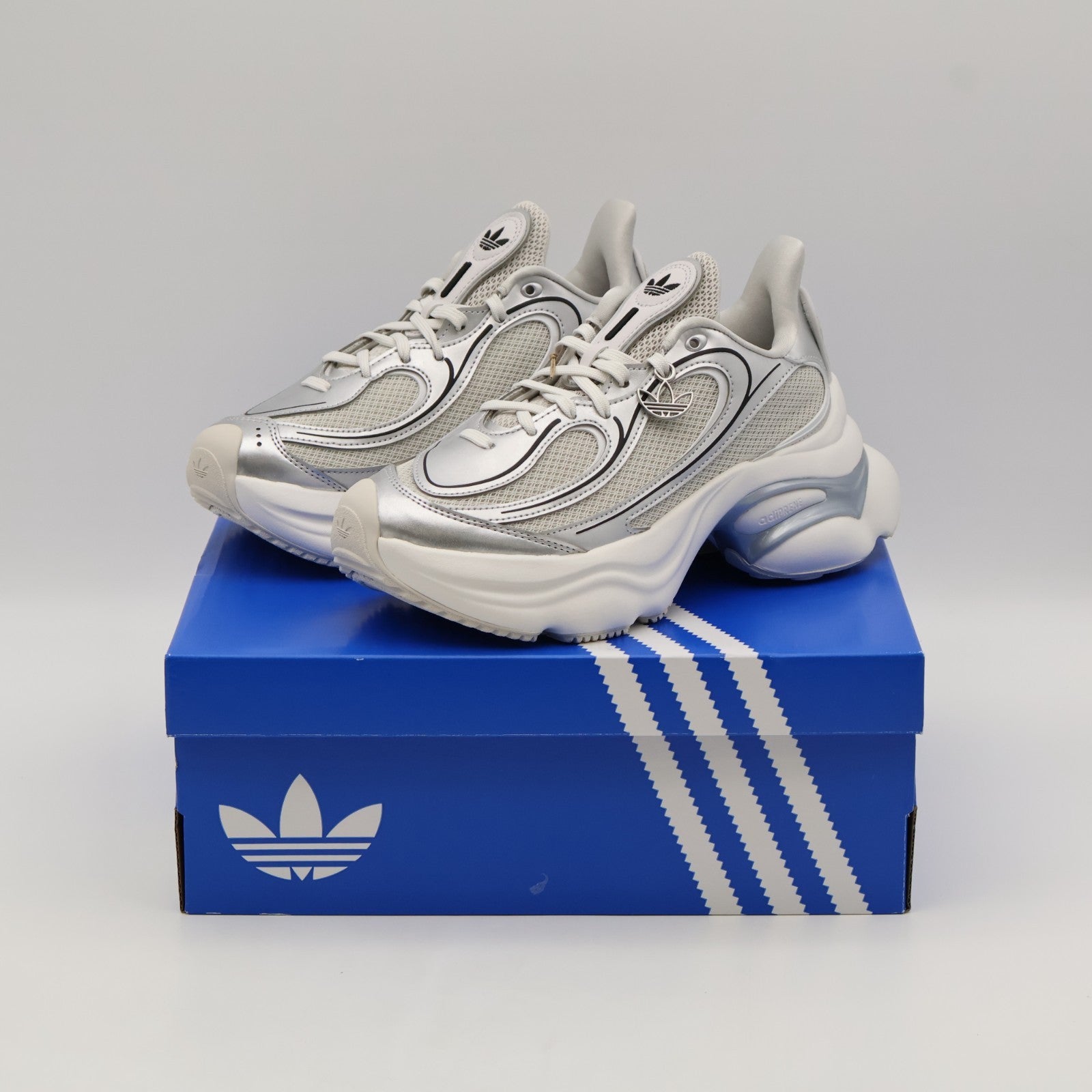 KI0557 adidas Originals Ozvenuz Silver Metallic Grey One Crystal White (Women's)