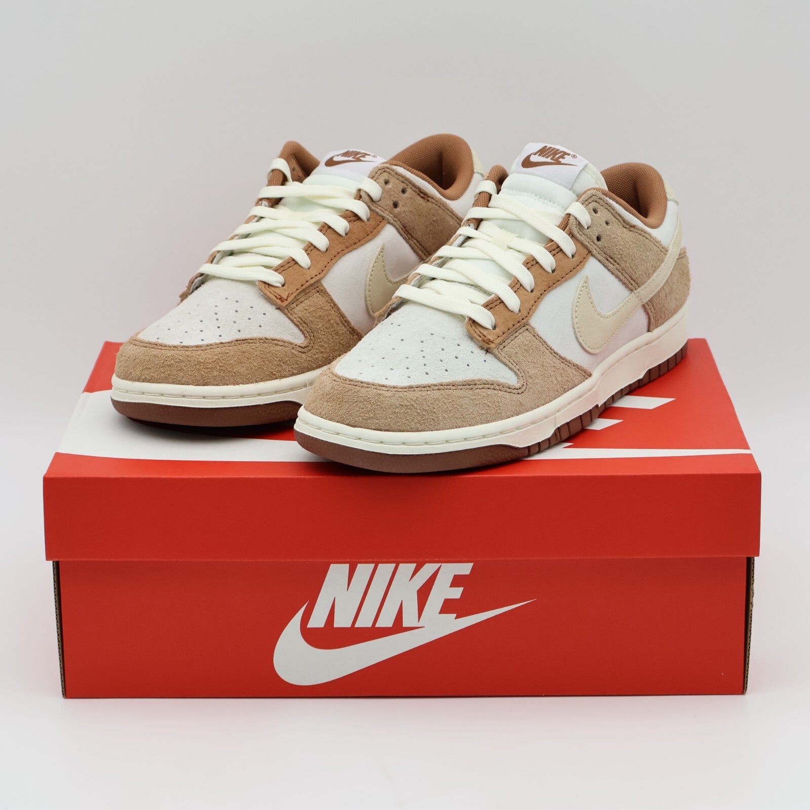 DD1390-100 Nike Dunk Low PRM Medium Curry (Men's)