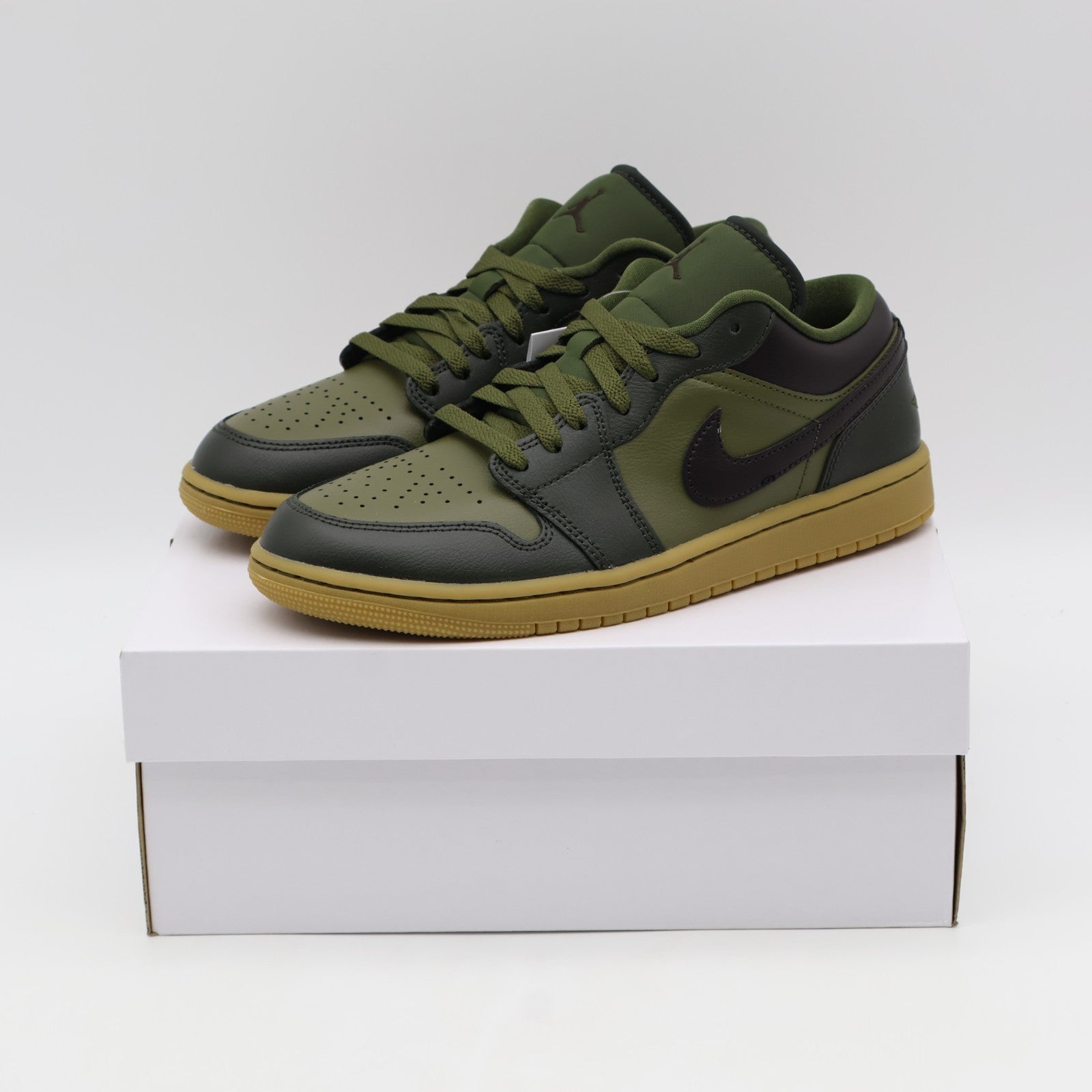 IR0840-325 Nike Air Jordan 1 Low Sequoia Rough Green (Women's)