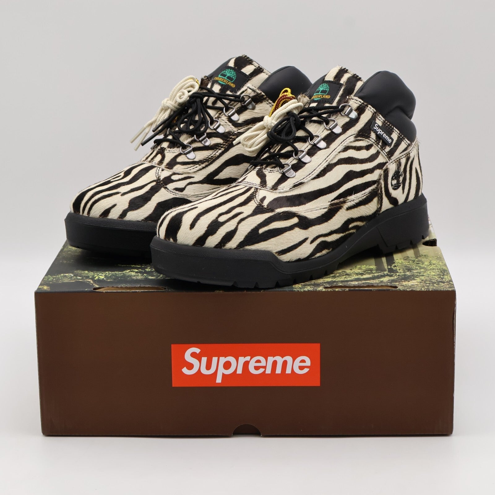 TB0A6EUNEMZ Supreme Timberland Field Boot Zebra FW24 Week13 (Men's)