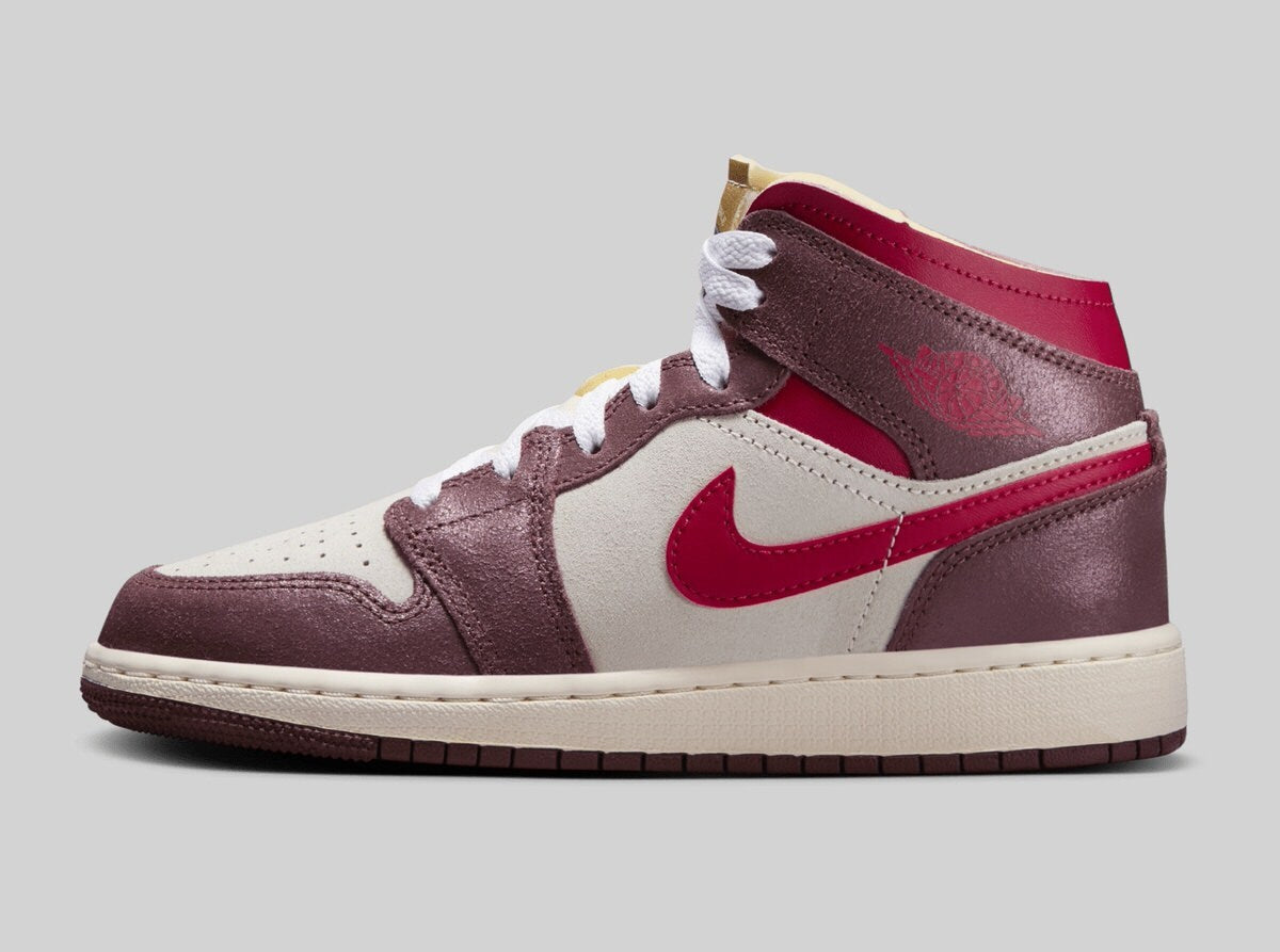 HF3196-100 Nike GS Air Jordan 1 Mid SE Coconut Milk Dark Pony Pale Vanilla