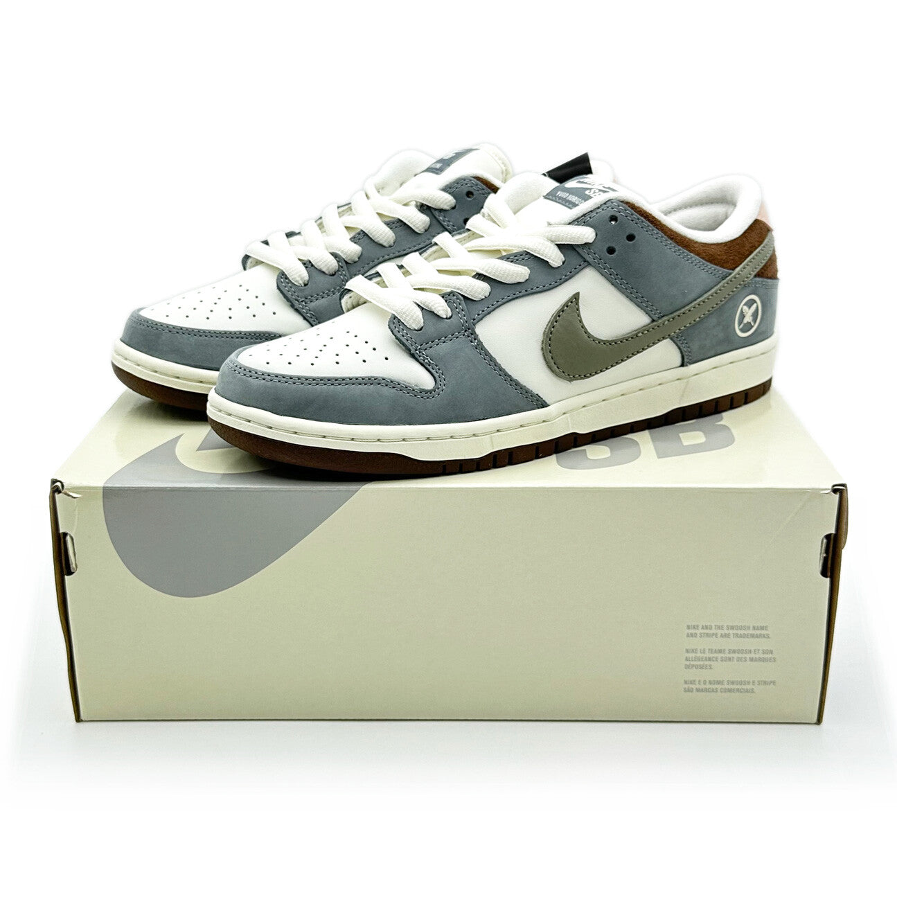 FQ1180-001 Yuto Horigome à Nike SB Dunk Low Pro QS Wolf Iron Grey Sail (Men's)