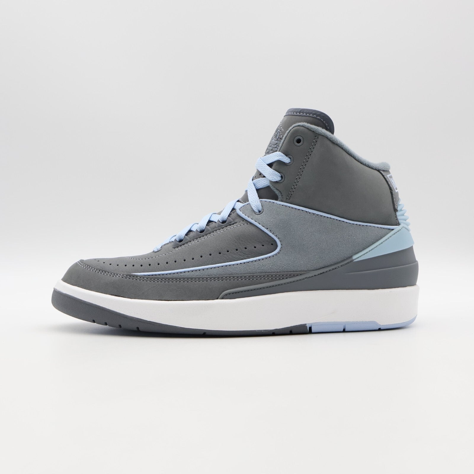 FB8871-041 Nike Air Jordan 2 Retro Cool Grey Ice Blue White (Womenâs)