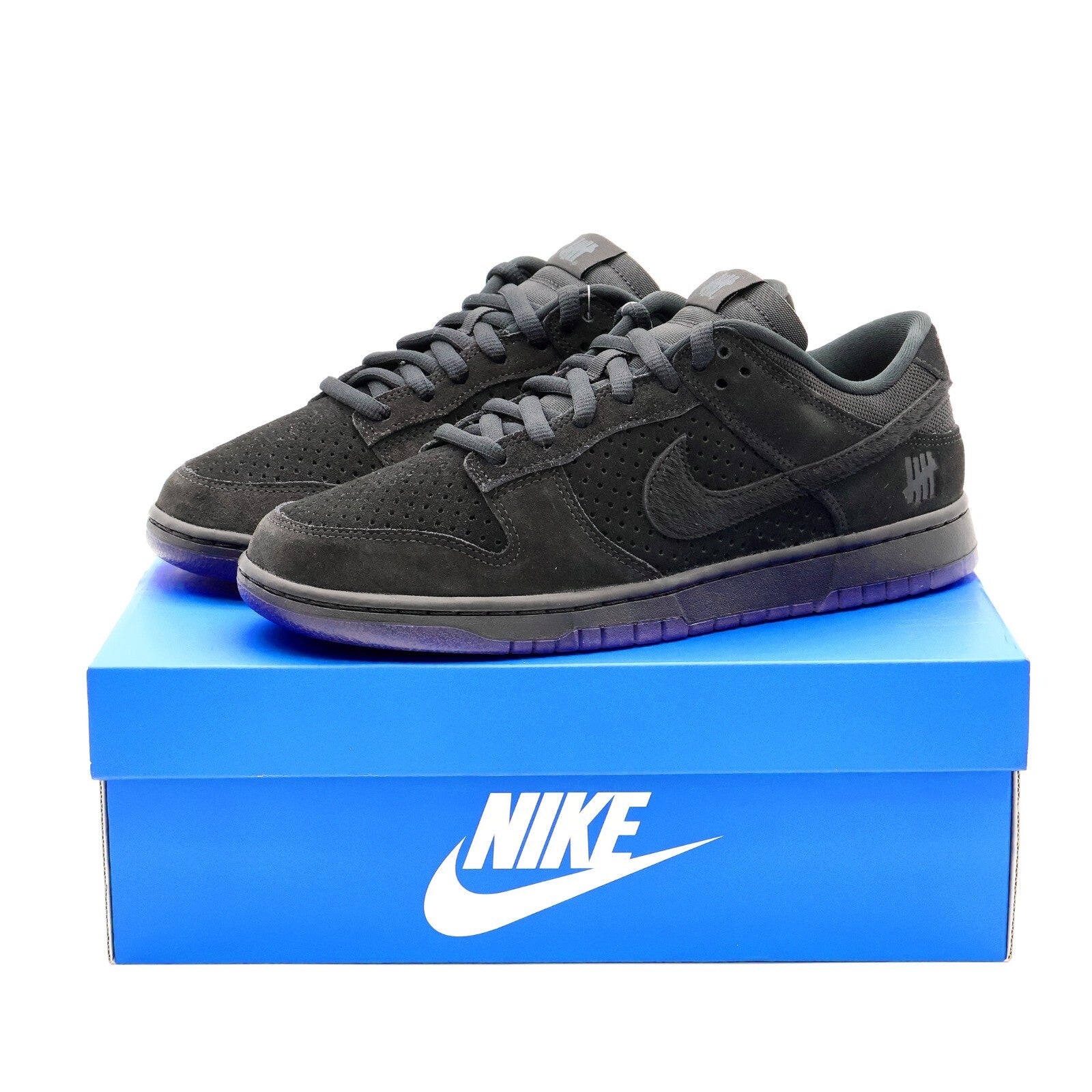 DO9329-001 Nike Dunk Low Undefeated 5 On It Dunk vs AF1 Black (Men's)