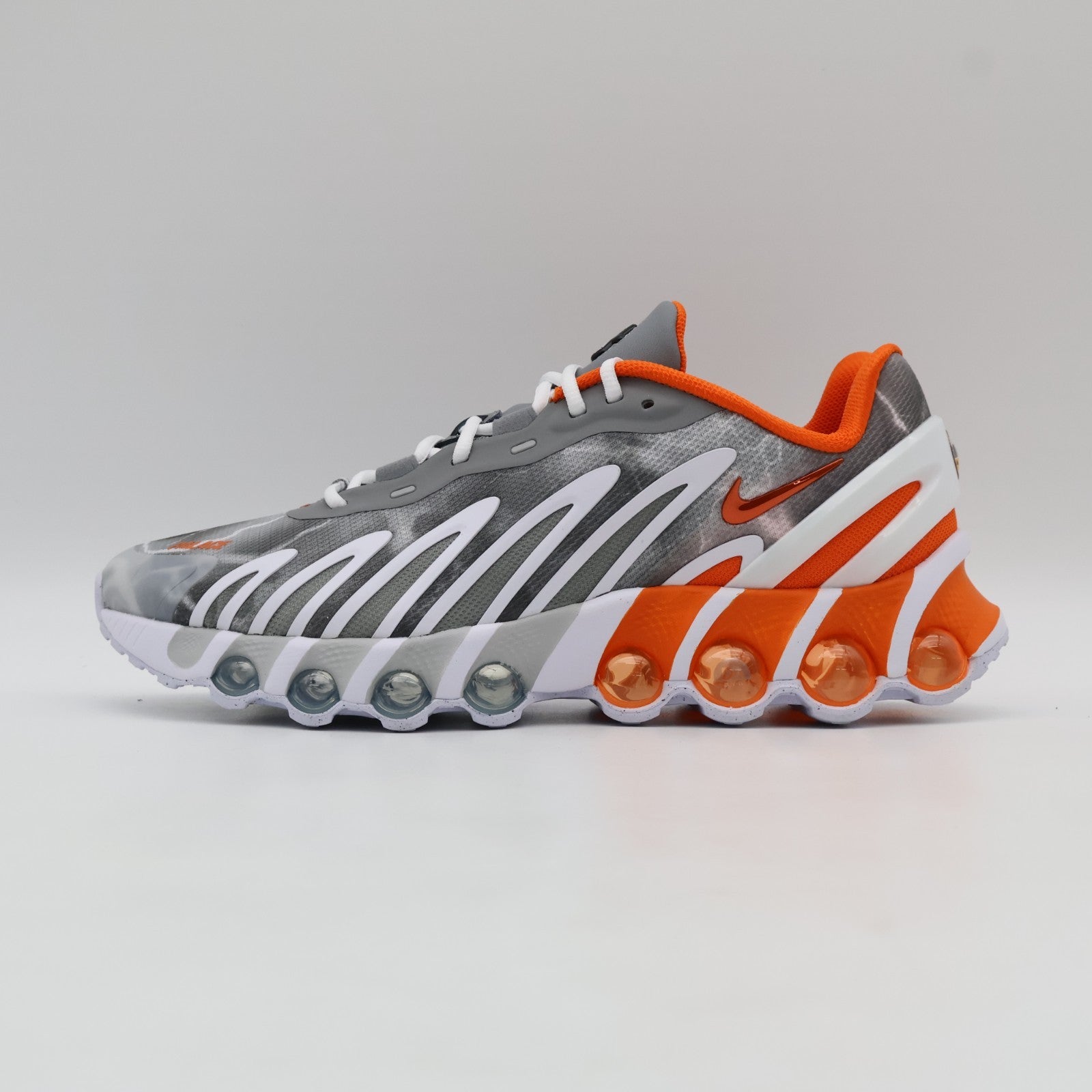 IB4181-002 PALACE x Nike Air Max DN8 Dusty Grey Safety Orange Particle (Men's)
