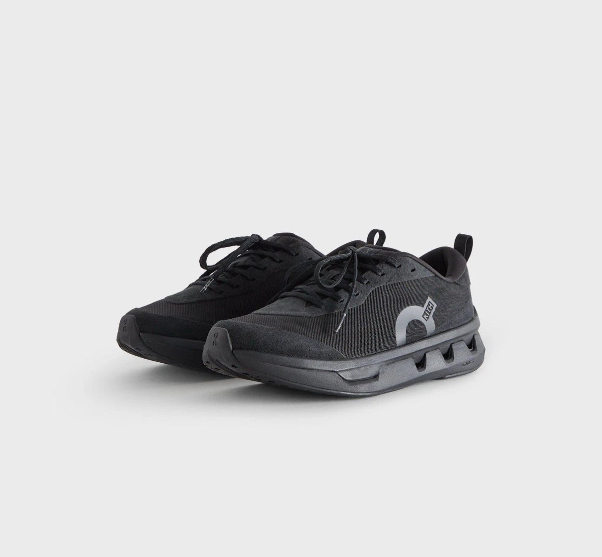 3MG31191043 KITH x On K-Tech 3 "Black" (Men's)