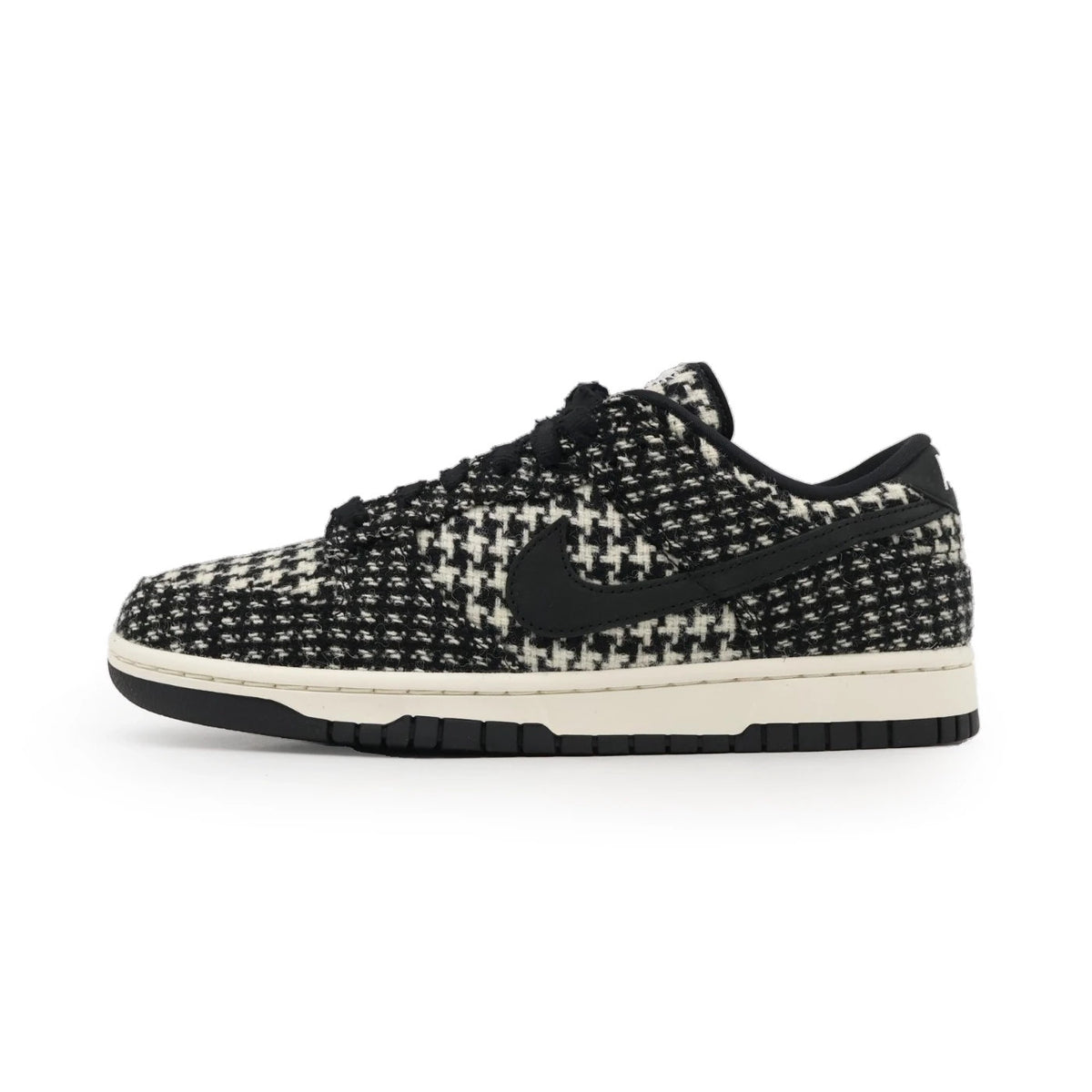HQ5036-901 Harris Tweed Nike Women's Dunk Low Black Phantom (Women's