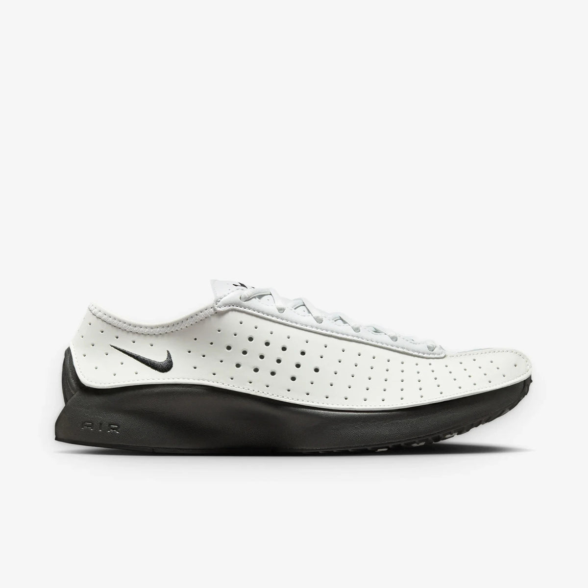 IB1403-100 Dover Street Market Nike Air Superfly White (Women's)
