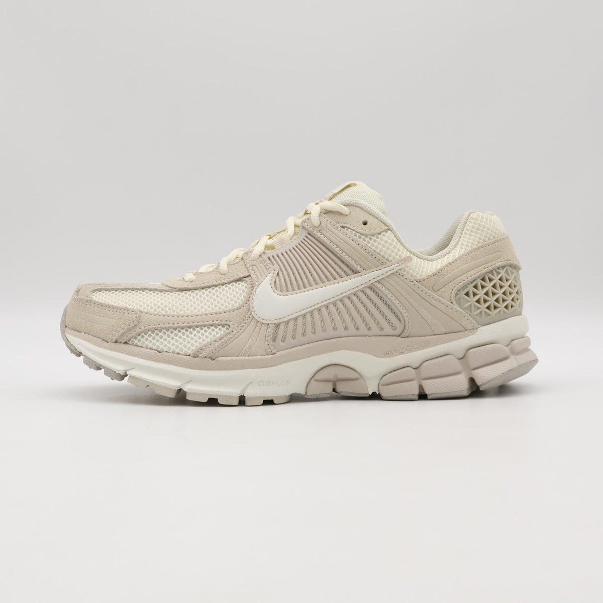 HF1553-100 Nike Vomero 5 Light Orewood brown (Men's)