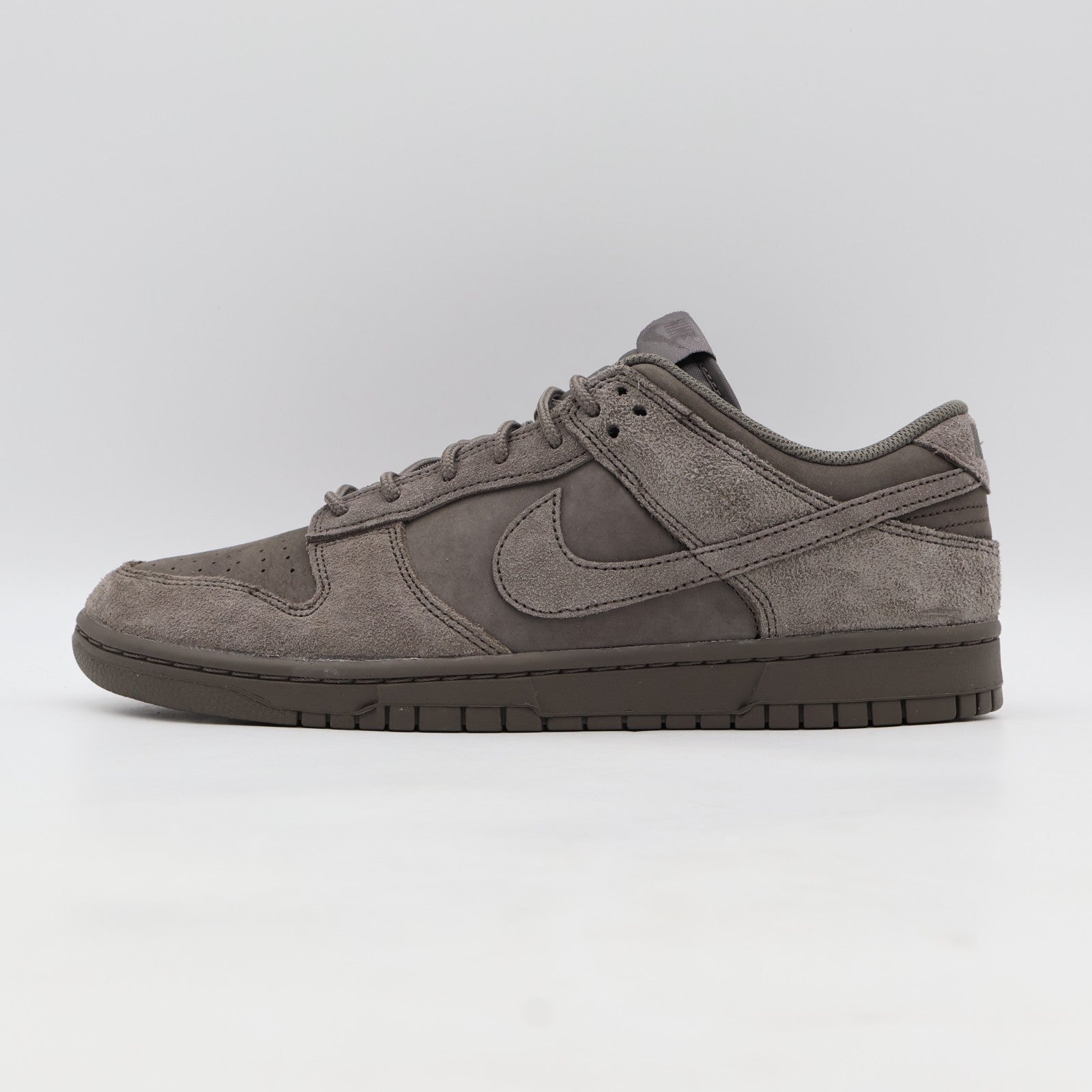 IB6651-200 Nike Dunk Low Retro SE Cave Stone (Men's)