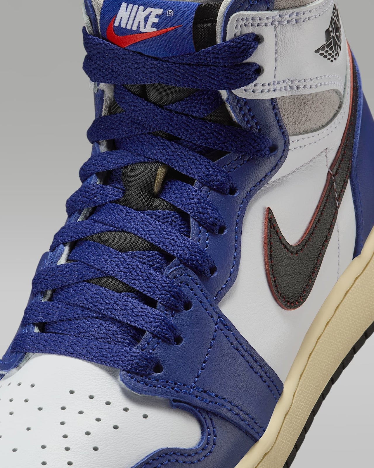 FD1437-100 Nike GS Air Jordan 1 High OG Deep Royal Blue