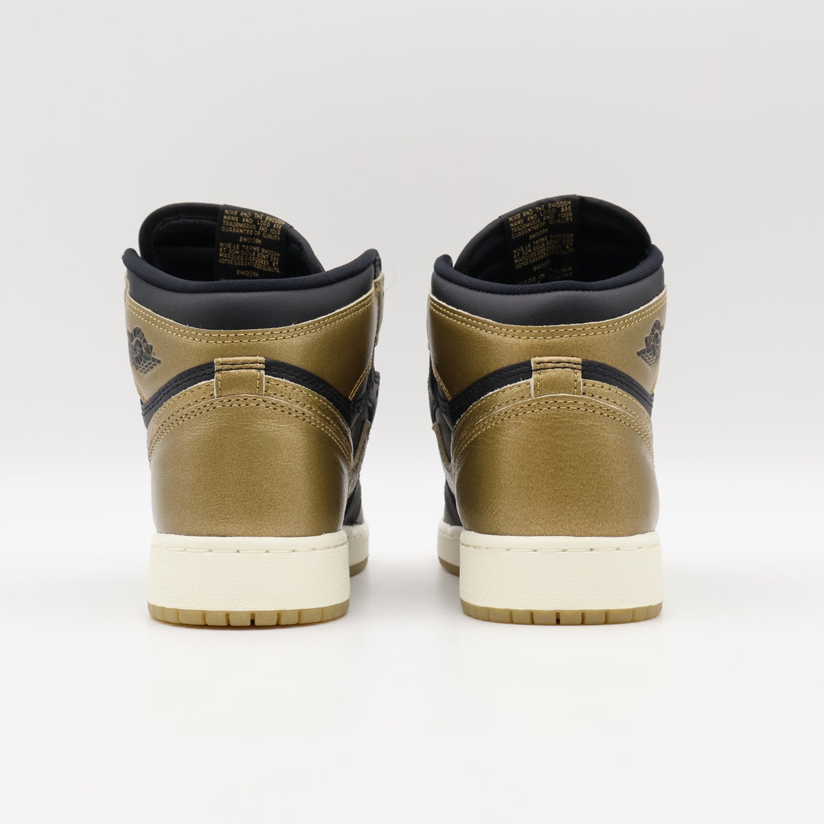 FD1437-071 Nike GS Air Jordan 1 Retro High OG Black and Gold