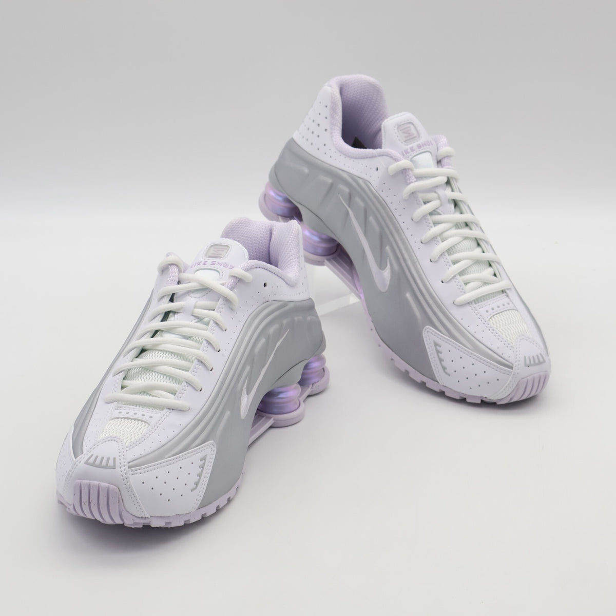 HF5076-100 Nike Shox R4 White and Metallic Platinum (Women's)