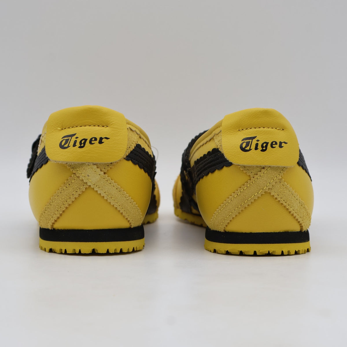 1182A678-750 Onitsuka Tiger Mexico 66 TGRS Yellow Black (Women's)