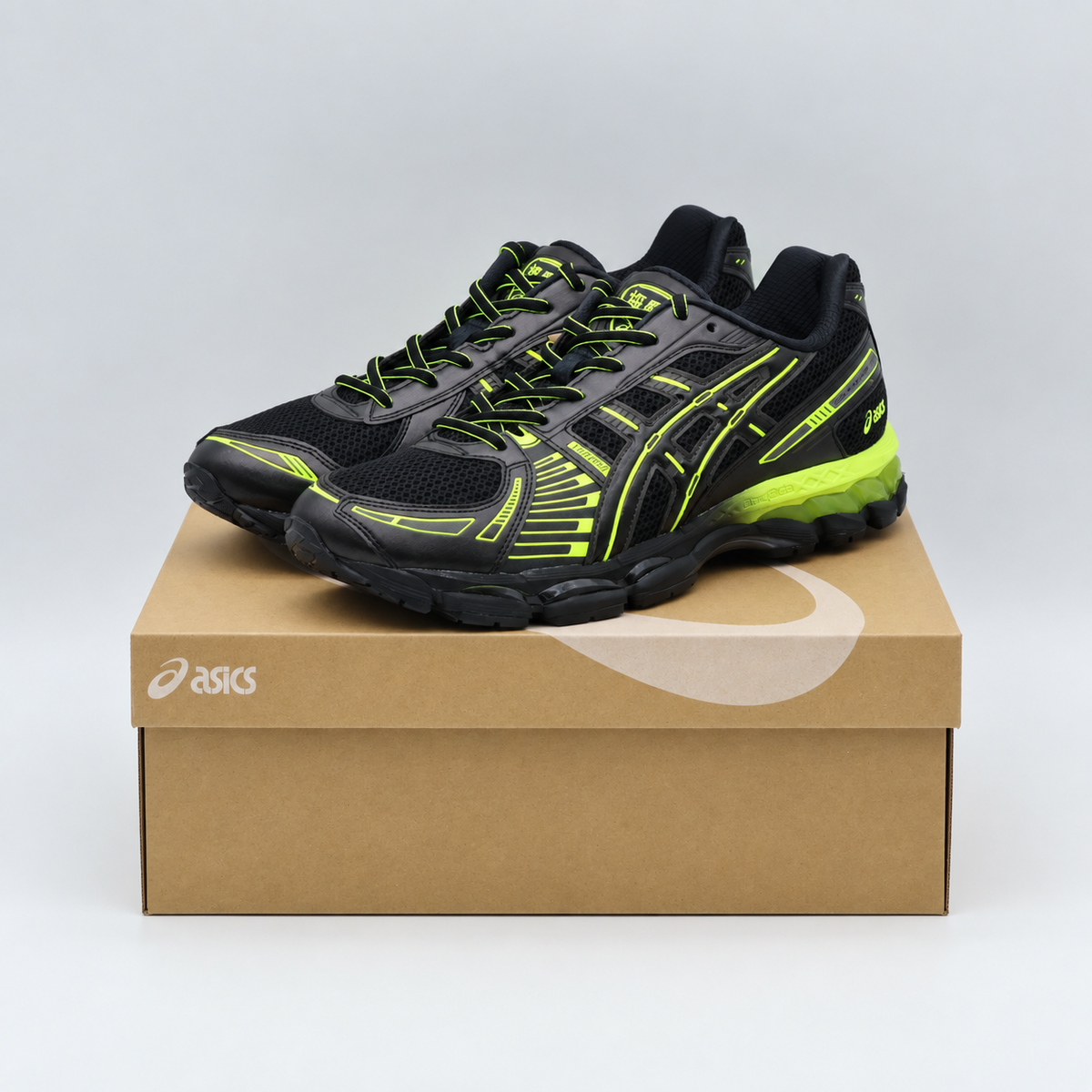 1203B227-001 atmos Ã Albino & Preto Ã Asics Gel-Kayano 12.1 (Men's)