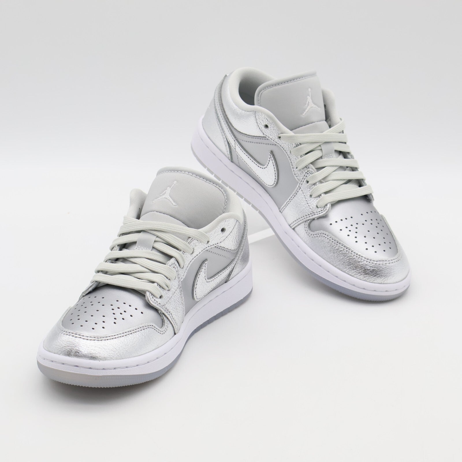 FN5030-001 Nike Air Jordan 1 Low SE Metallic Silver Photon Dust Grey (Women's)