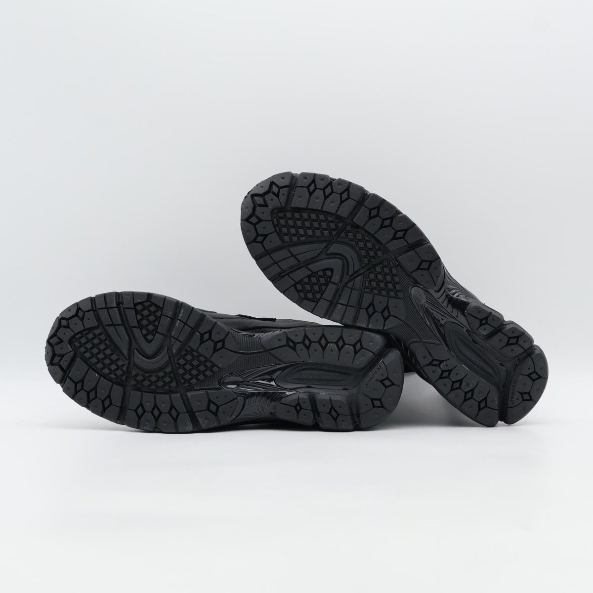 M2002RXW JJJJound Ã New Balance 2002R GORE-TEX Black (Men's)