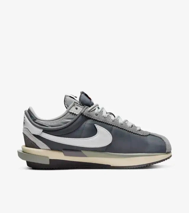 DQ0581-001 Nike Cortez 4.0 x sacai Gray