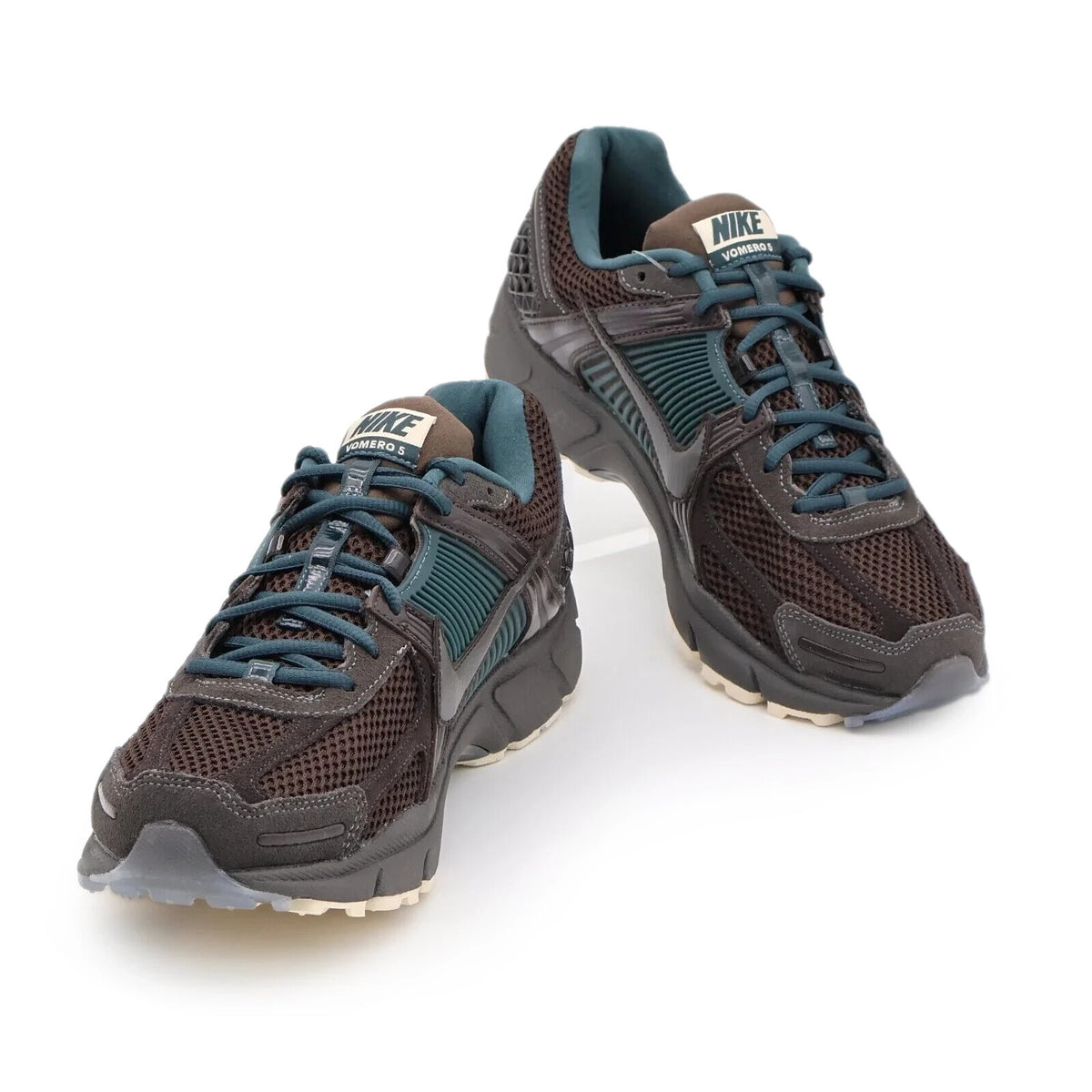 FQ8174-237 Nike Zoom Vomero 5 PRM Velvet Brown and Medium Ash (Men's)