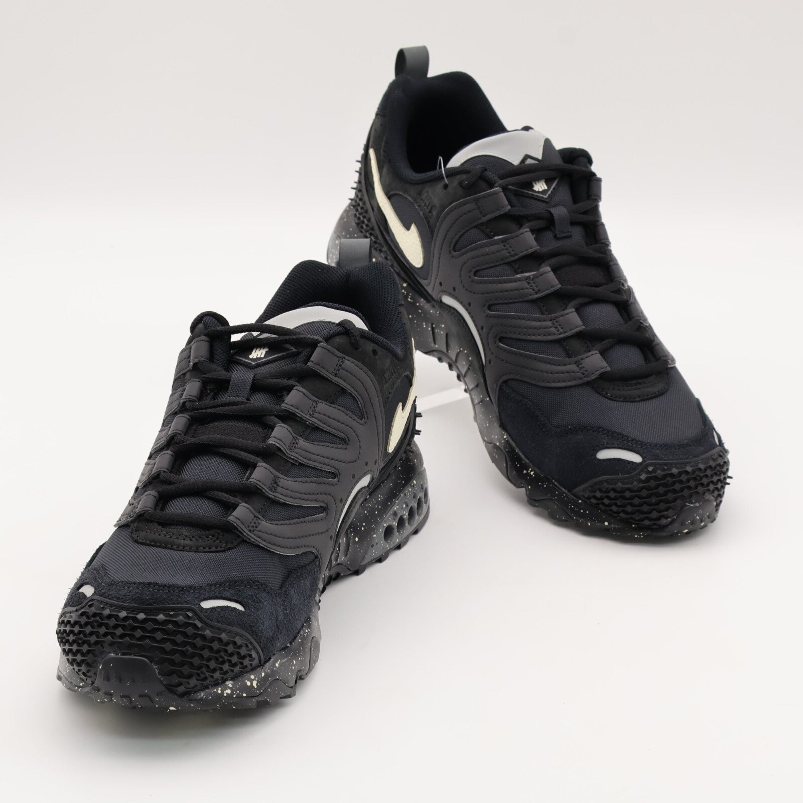 FN7546-002 UNDEFEATED Nike Air Terra Humara Black (Men's)
