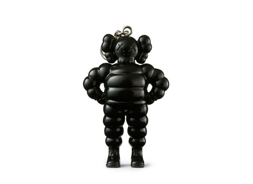 KAWS CHUM KEYHOLDER Black