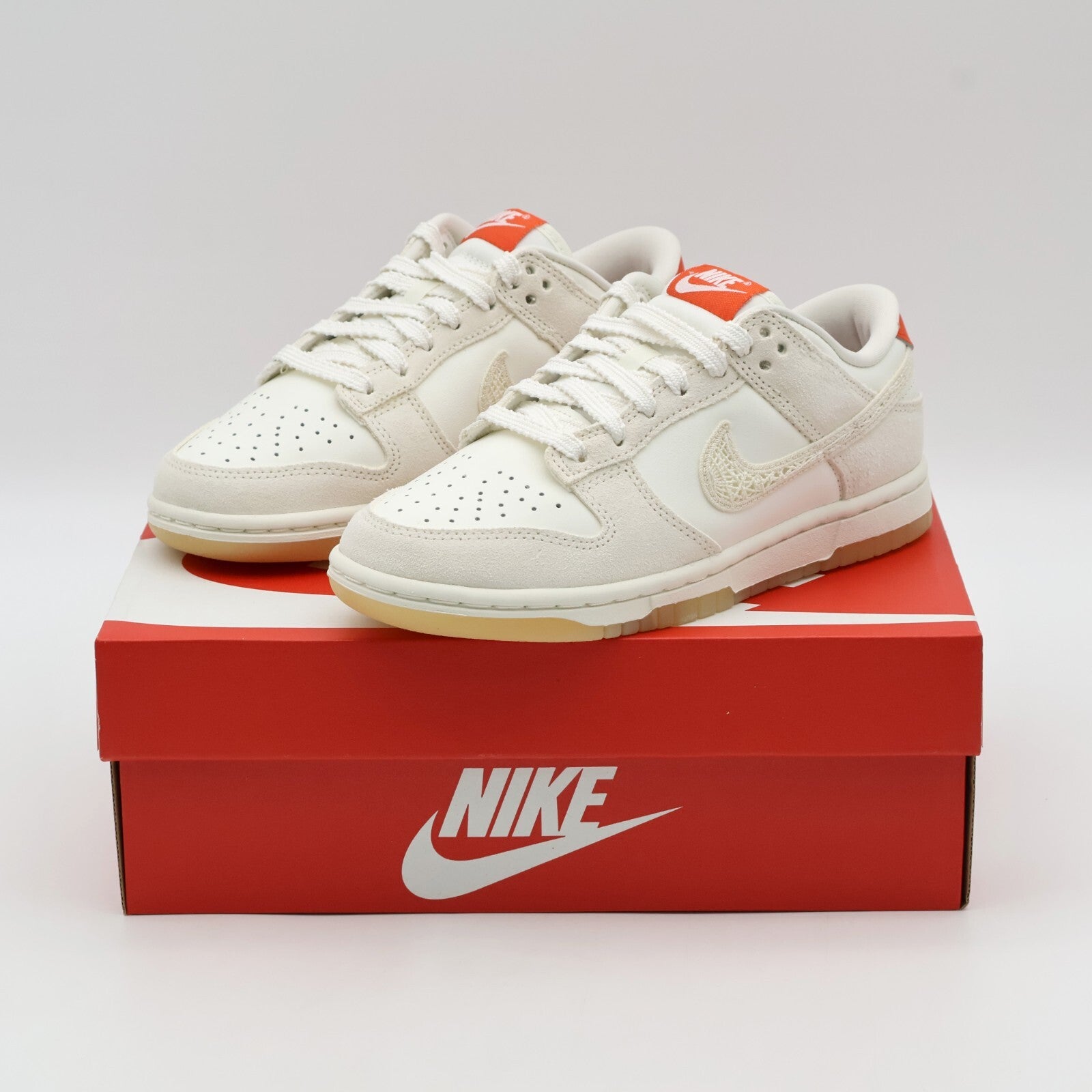 HV5231-133 Nike Dunk Low Shoes (Women's)