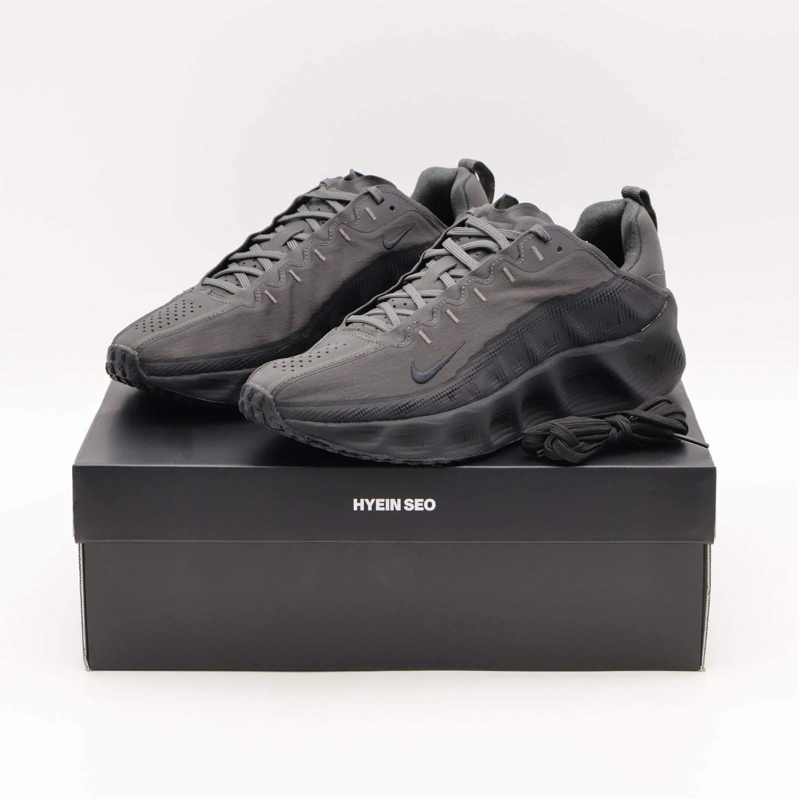 HQ2863-300 Hyein Seo Ã Nike Ava Rover Black (Men's)