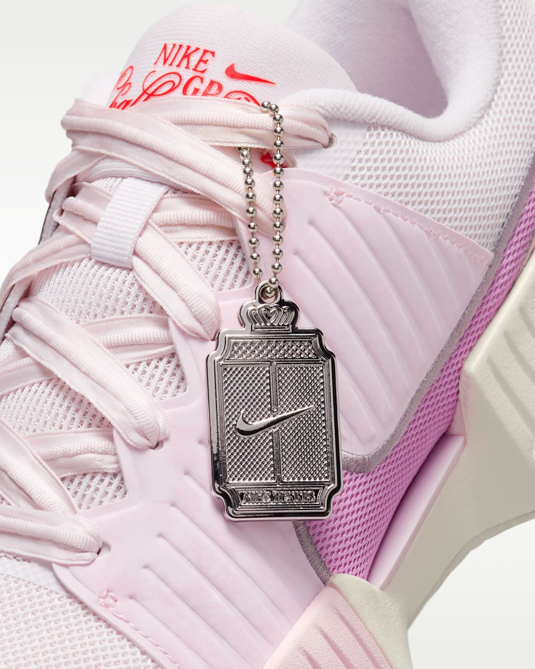 II7102-601 Nike GP Challenge Pro PRM "Pearl Pink/Pink Foam" (Women's)
