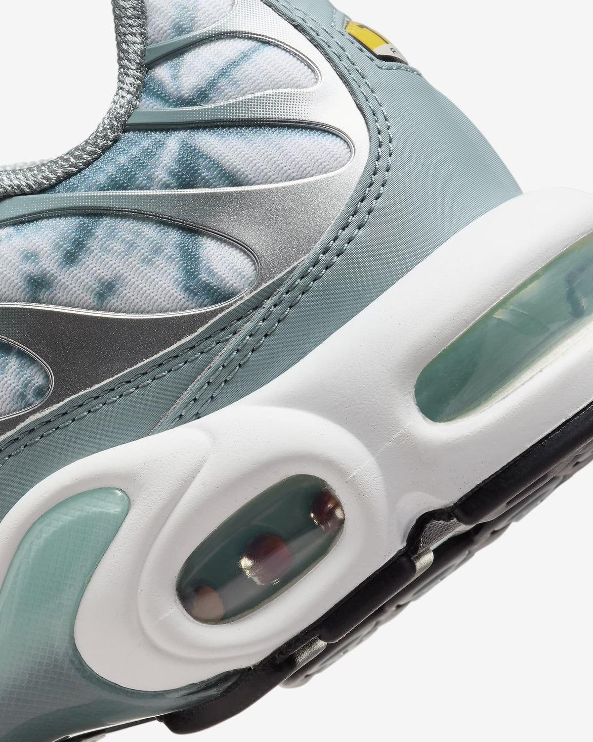 FV0394-300 Nike Air Max Plus Waterway White Subway Fiberglass (Men's)