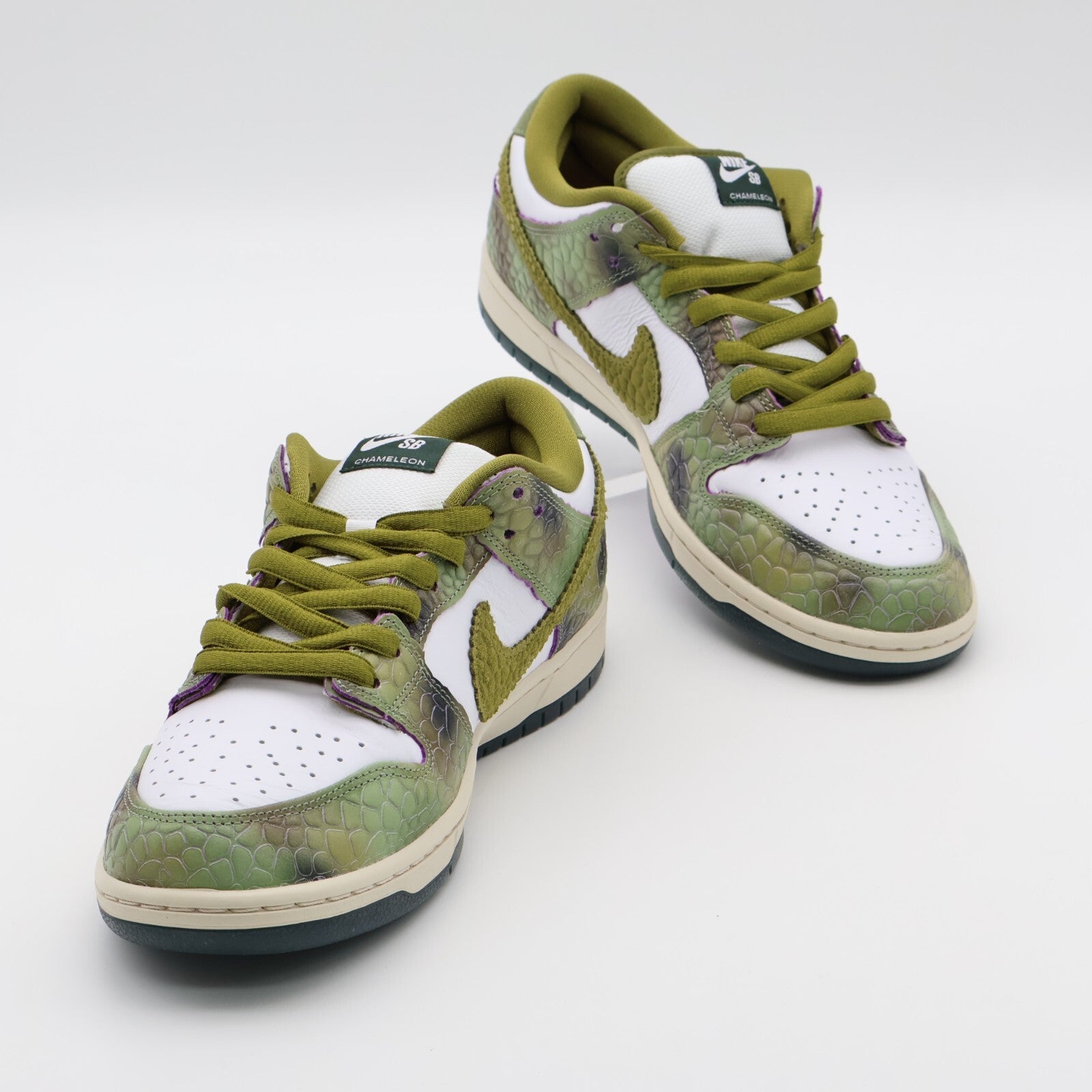 HJ3386-300 Alexis Sablone Nike SB Dunk Low Pro White and Pacific Moss (Men's)