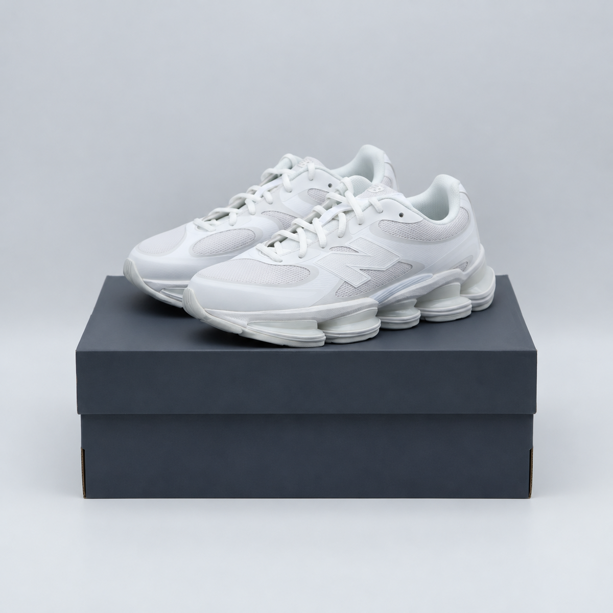 U20008QM New Balance 2000 White (Men's)