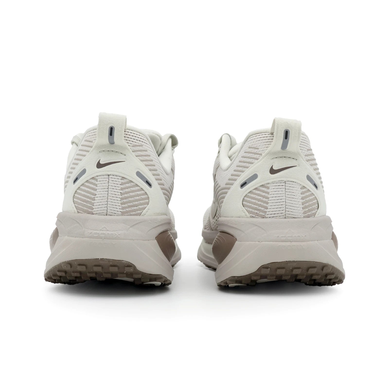HM6804-003 Nike  Vomero 18 Light Bone Phantom College Grey Mink Brown (Women's)