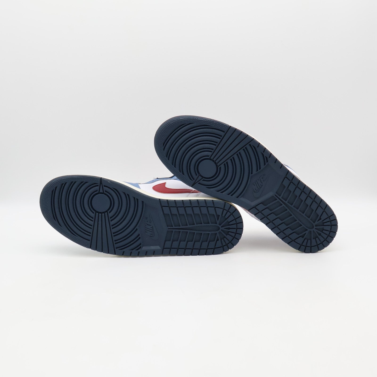 HM3711-144 Nike Air Jordan 1 Low White Aegean Storm