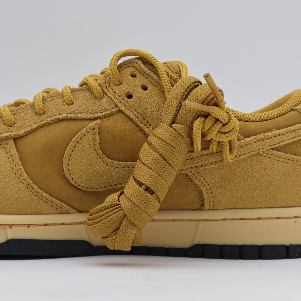 IB6651-700 Nike Dunk Low Retro SE Wheat (Men's)