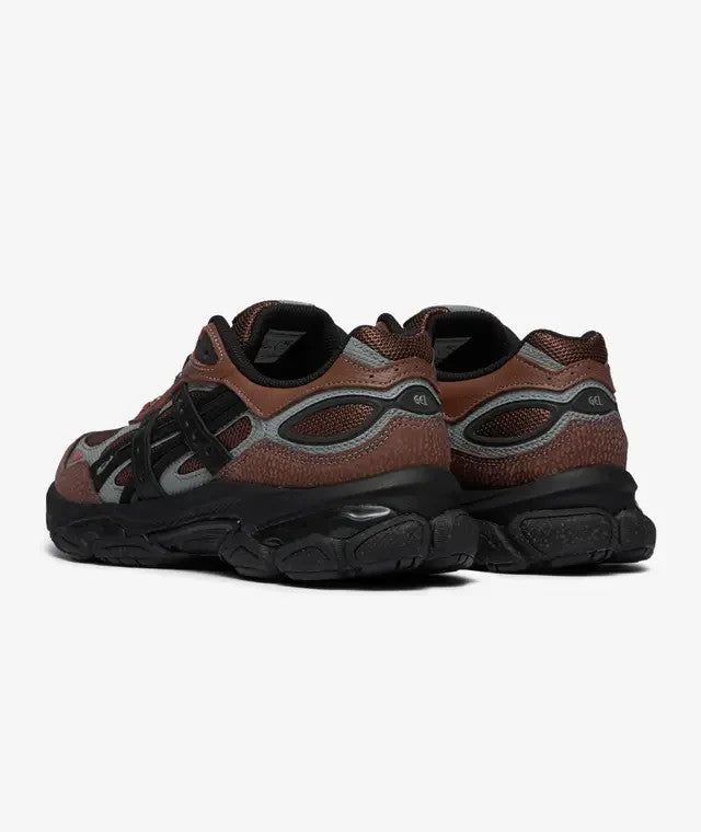 1203A896-200 HAL STUDIOS Asics Gel-NYC 2.0 SSHS Mahogany Black (Men's)