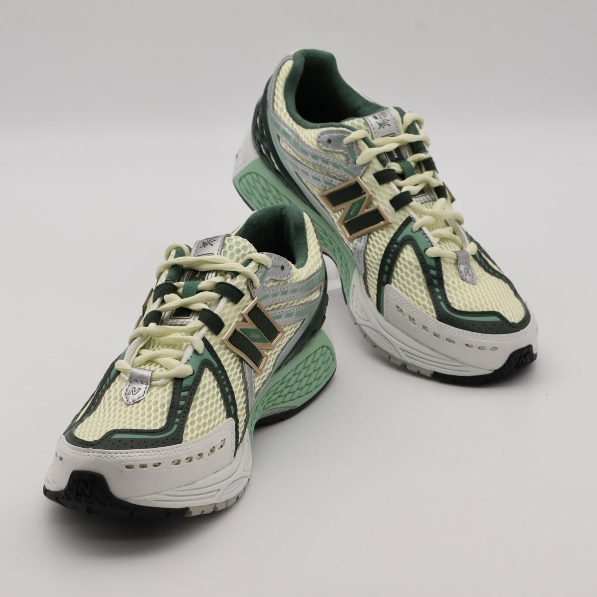 M1906RL1 AimÃ© Leon Dore New Balance 1906R Jade White Green Gold Silver (Men's)