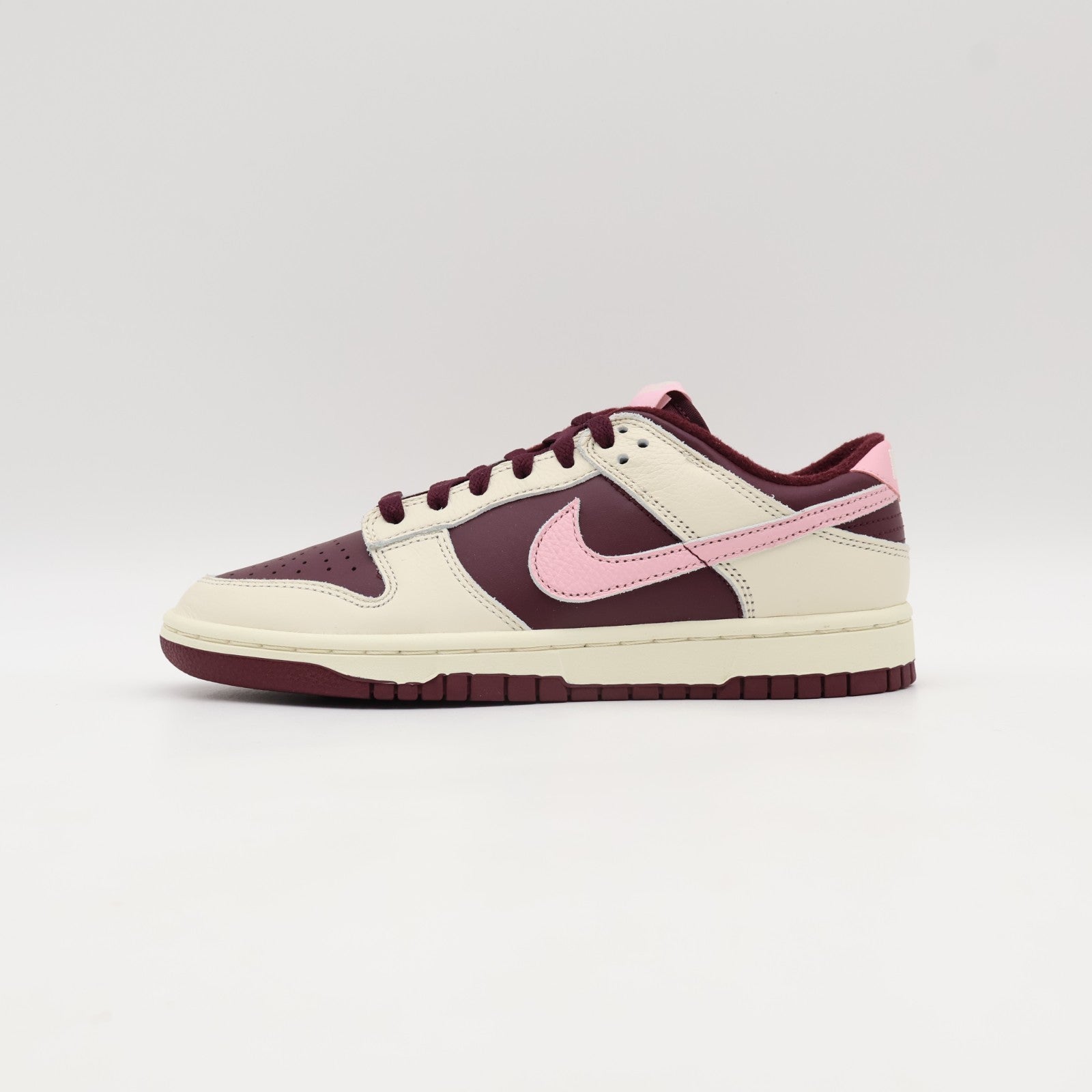 DR9705-100 Nike Dunk Low Valentine's Day 2023 Sail Beige Pink Brown Chocolate