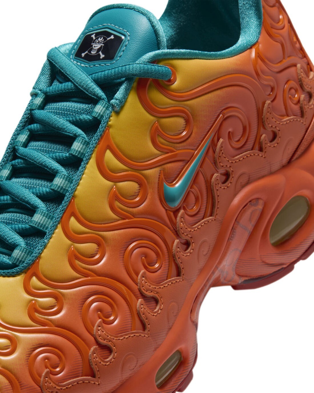 IW1283-800 One Piece Ã Nike Air Max Plus "Devil Fruits/Mera Mera" (Men's)