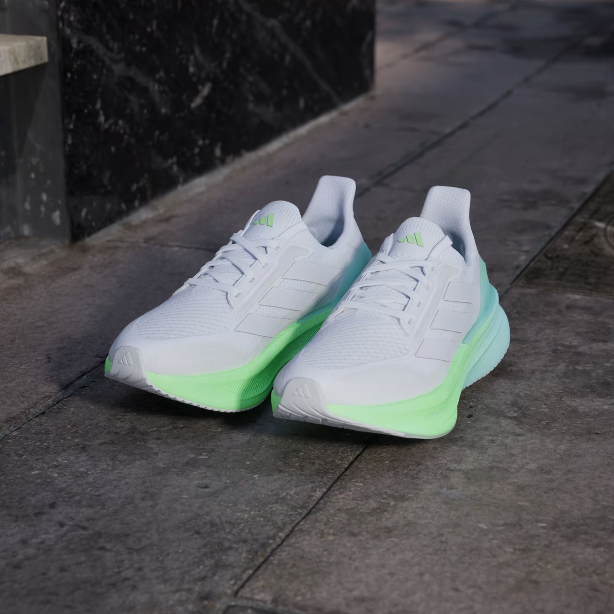JQ2927 adidas Ultraboost 5X Cloud White Dash Grey Lime Burst (Women's)