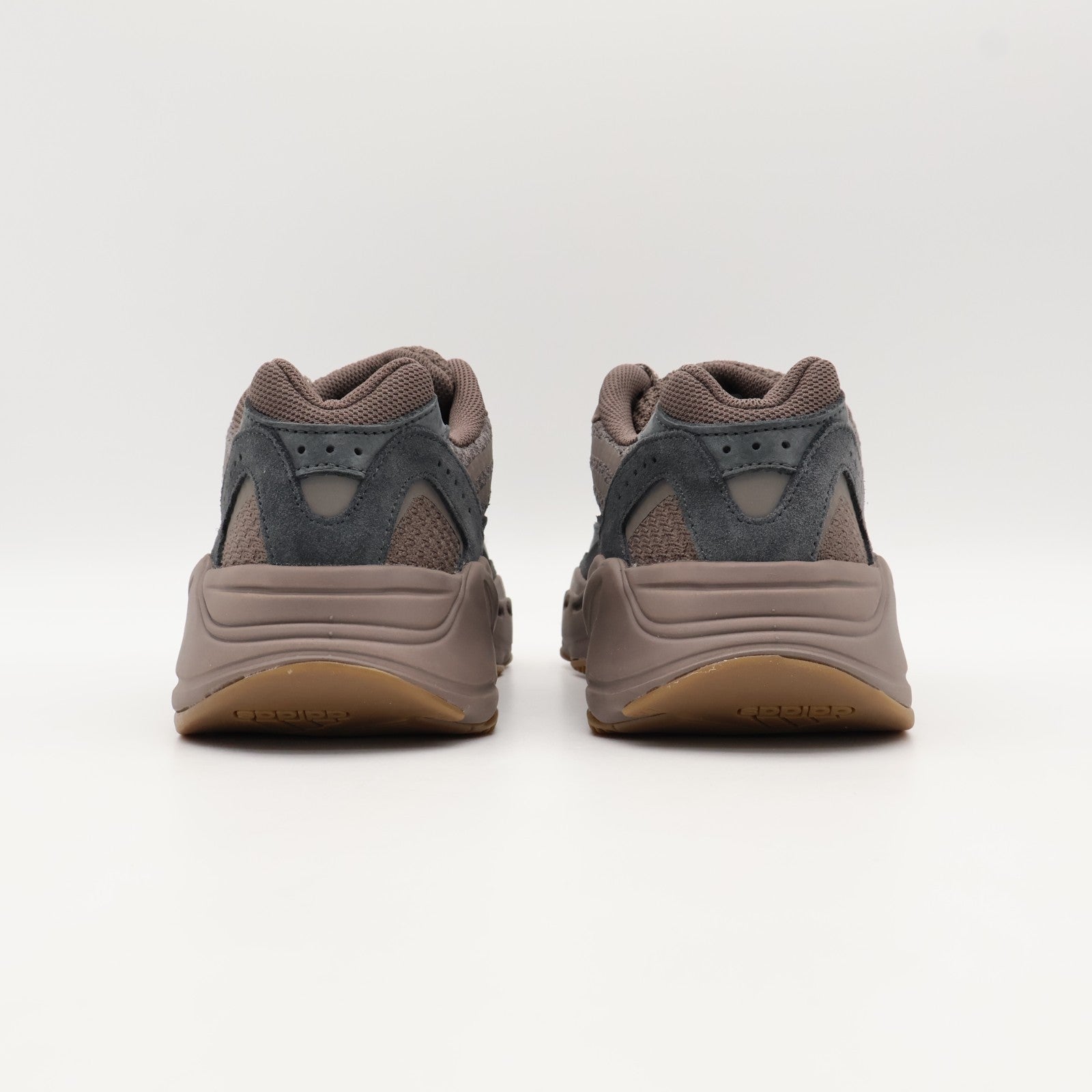 GZ0724 Adidas Yeezy Boost 700 V2 Mauve Brown Charcoal Grey Gum Beige Suede Mesh