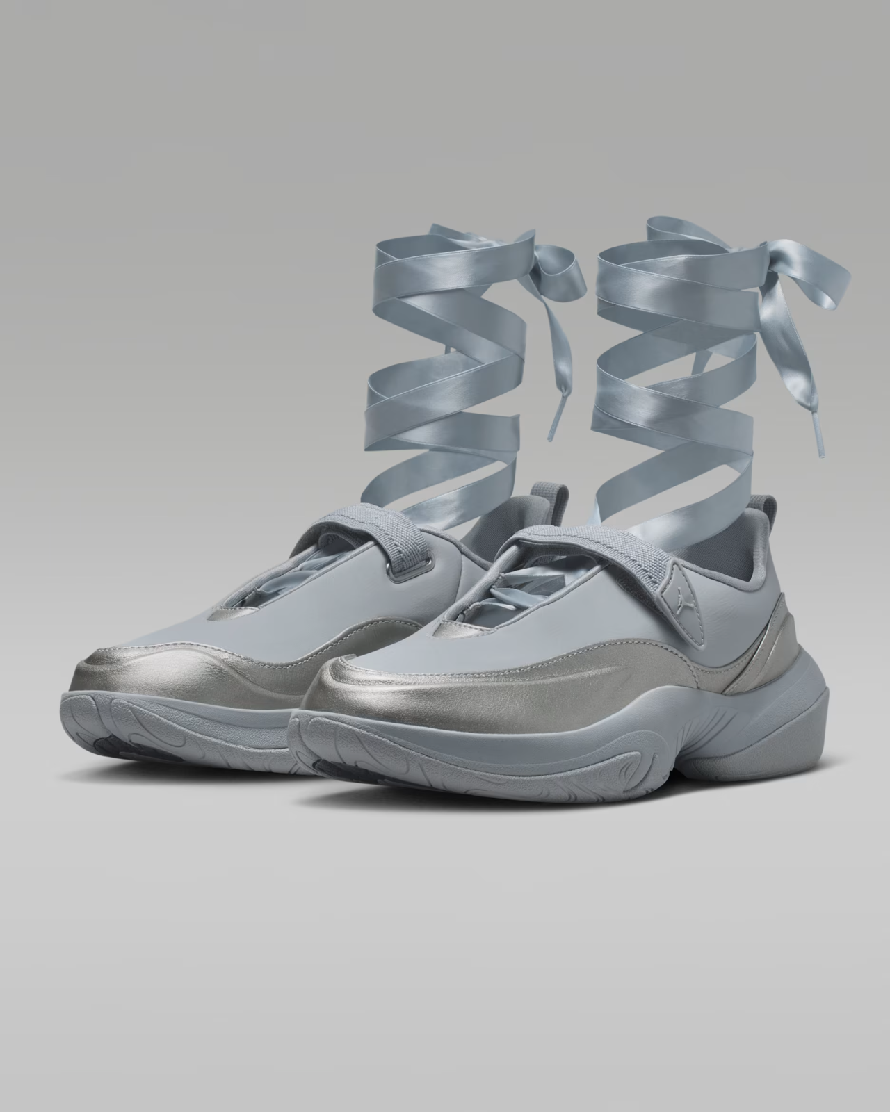 IB8597-002 Nike Jordan Pointe "Metallic Silver/Smoke Grey" (Women's)