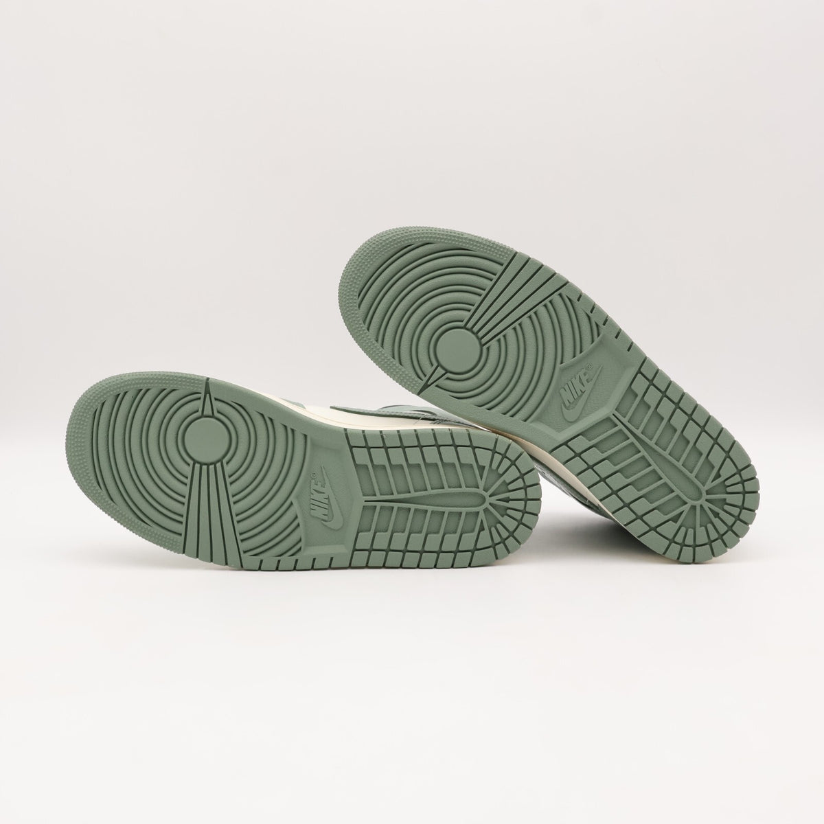 BQ6472-130 Nike Air Jordan 1 Mid Jade Smoke (Women's)