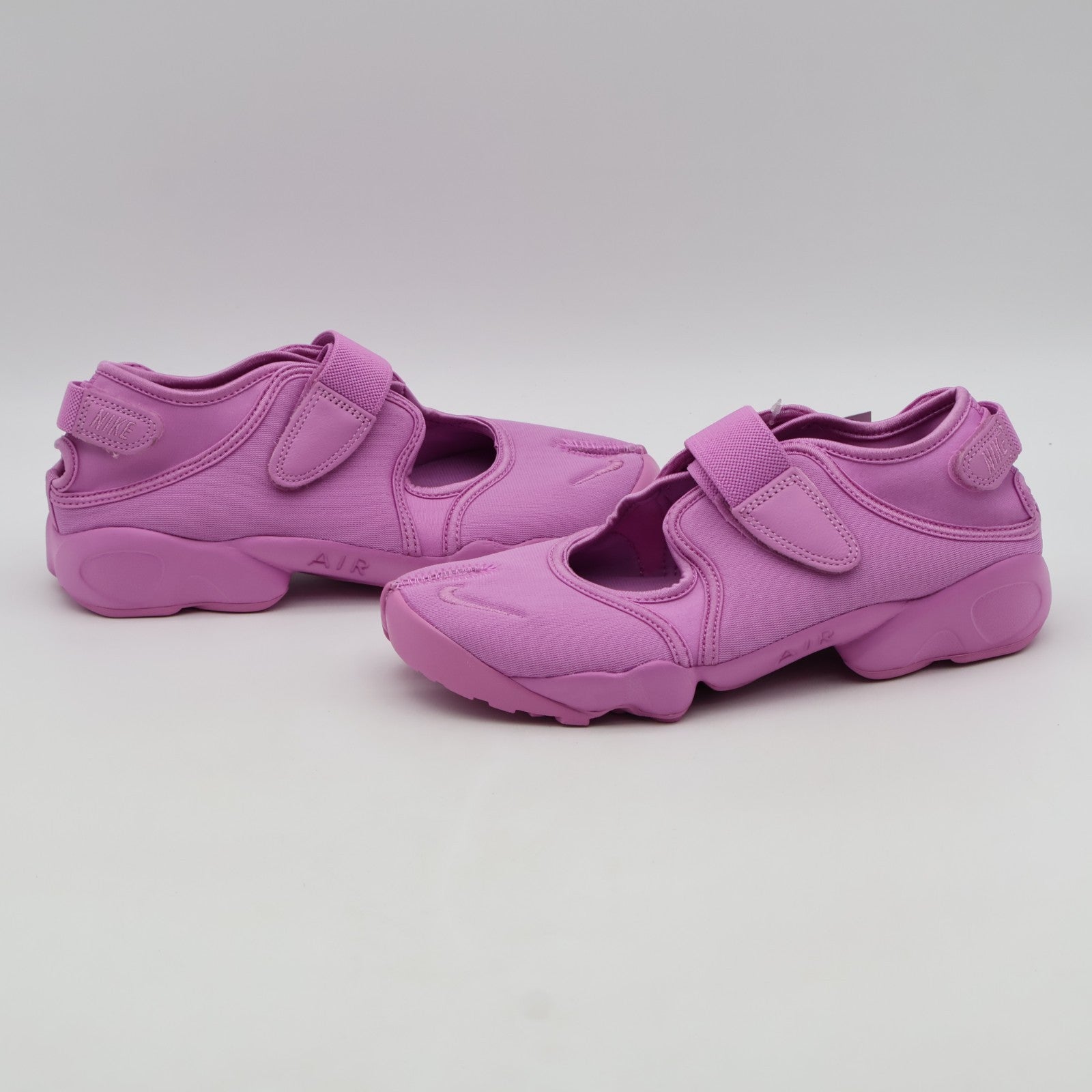IV6058-500 Nike Air Rift "Light Magenta" (Women's)