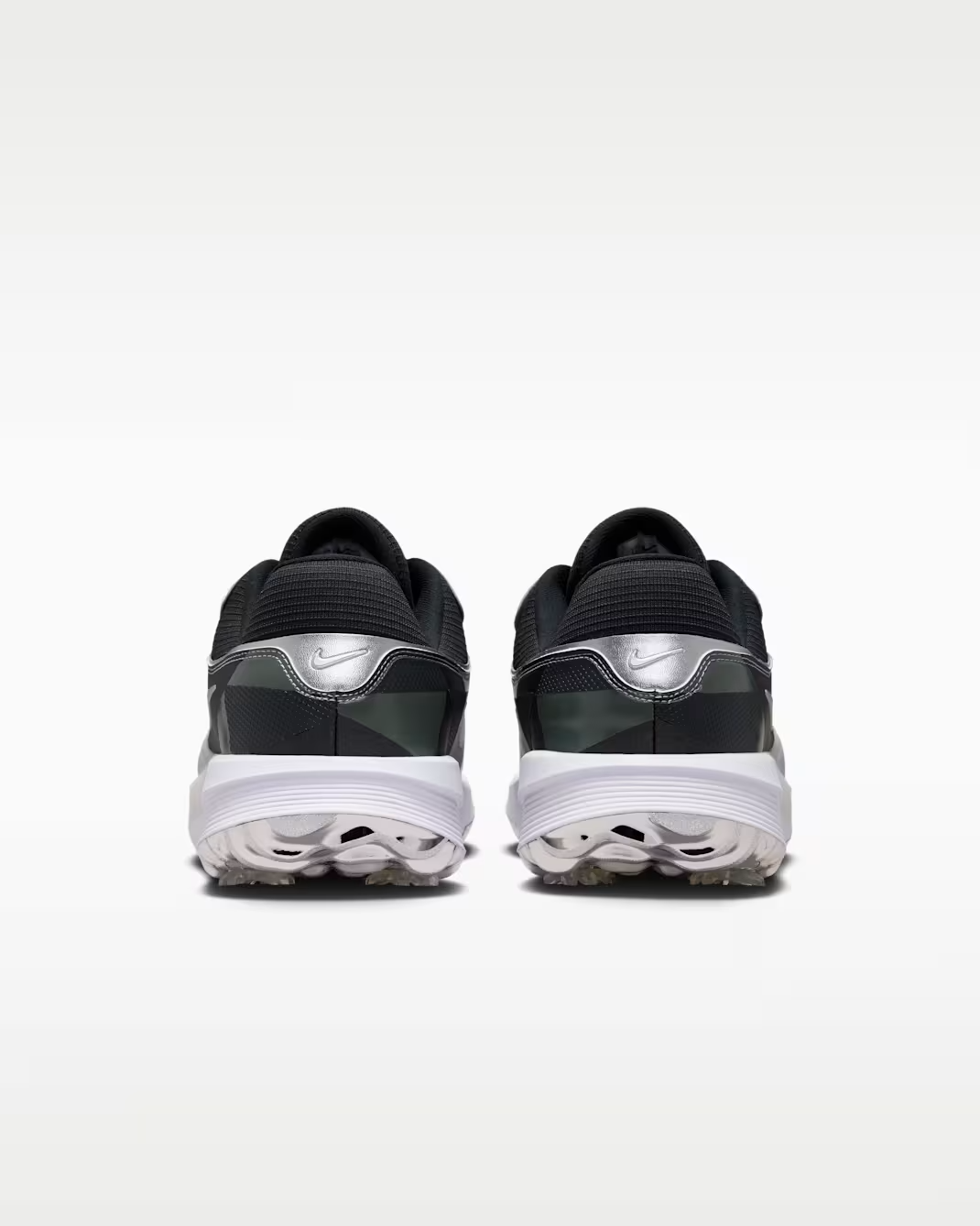 IO4672-100 Nike Victory Pro 4 "White/Metallic Silver" (Men's)