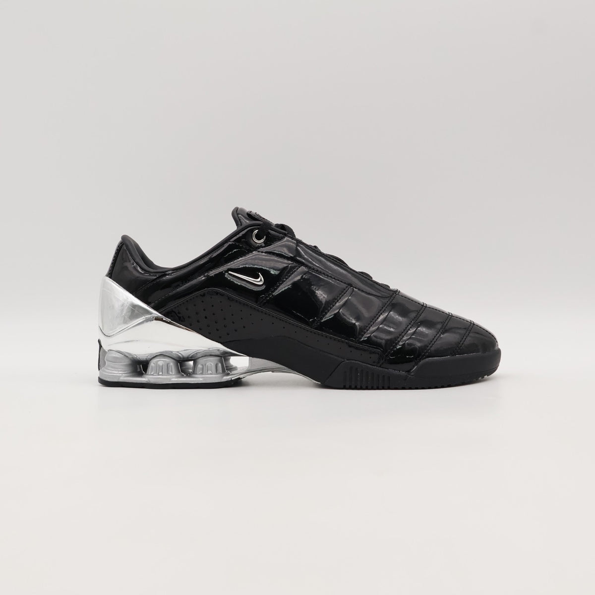 IM9326-001 Maha Amsterdam Ã Nike Total 90 Shox Magia Black (Women's)