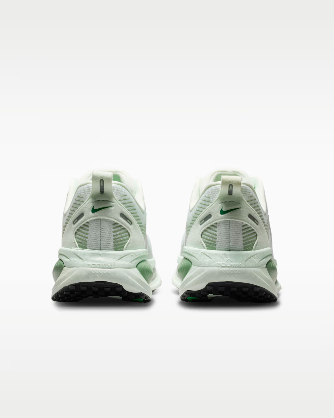 HM6804-300 Nike Vomero 18 Barely Green Steam Light Silver (Women's)