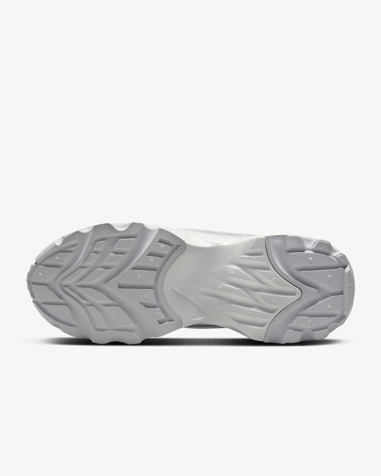 DD9682-005 Nike Women's TC 7900 Wolf Grey Photon Dust Metallic Platinum (Women's