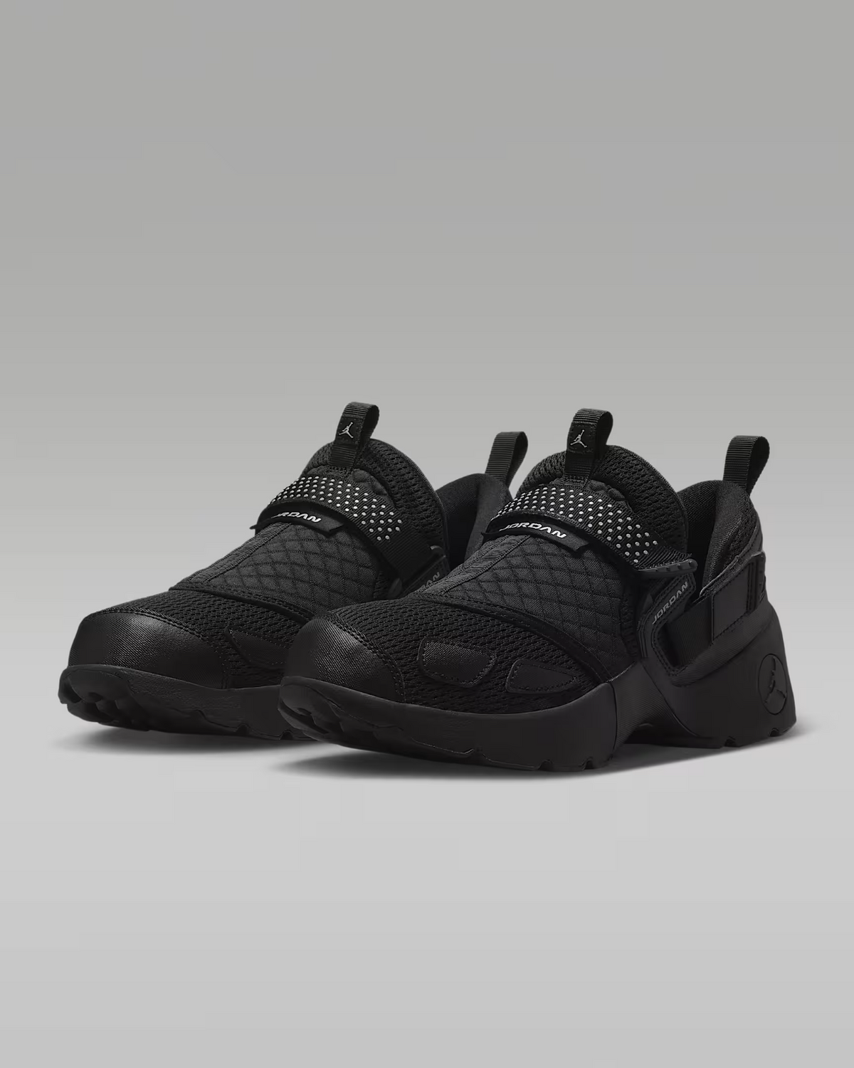 HQ2164-001 Nike Jordan Trunner LX Grey Silver (Women's)
