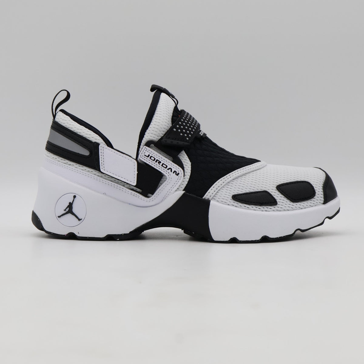 HQ2164-100 Nike Jordan Trunner LX White Reflective Silver Black (Women's)