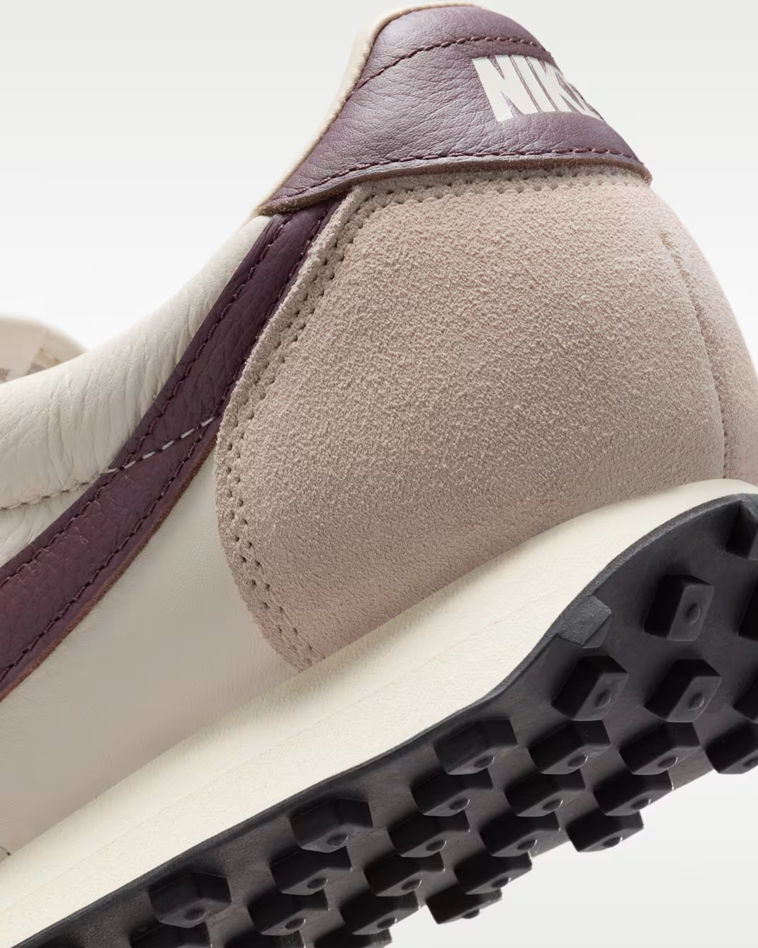 IM1651-100 Nike LD-1000 Premium Coconut Milk Beach Soft Pearl Tattoo (Men's)